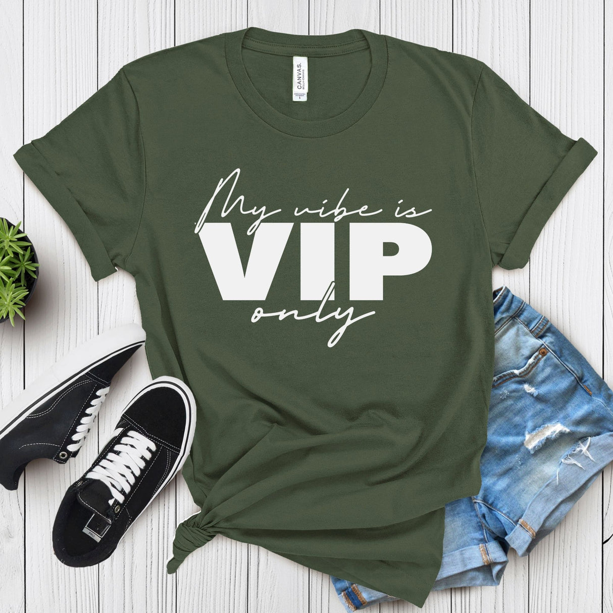 My Vibe is VIP Only – Women’s Graphic Tee